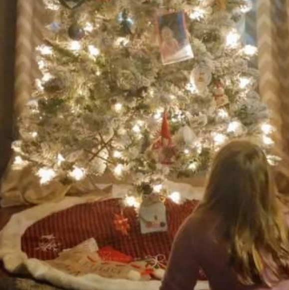 Meet your Posher, Lori - Picture 5 of 7